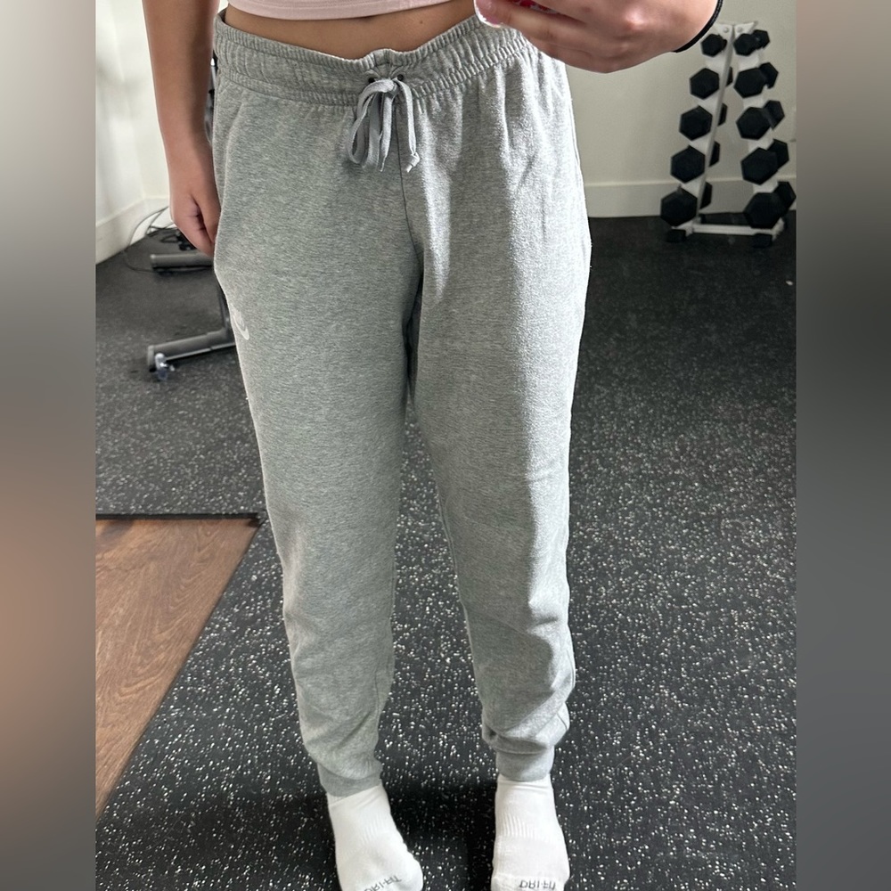 women’s grey nike sweatpants size small - Picture 4 of 4